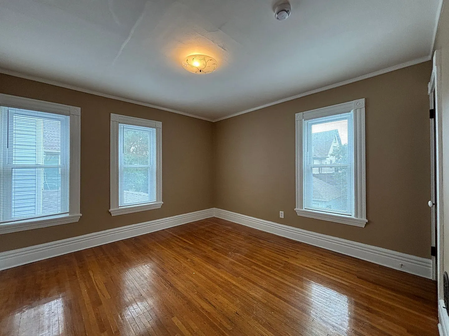 27 Vick Park B — Photo 4