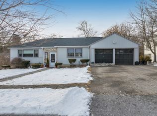 53 Kinnicutt Rd, Worcester, MA 01602