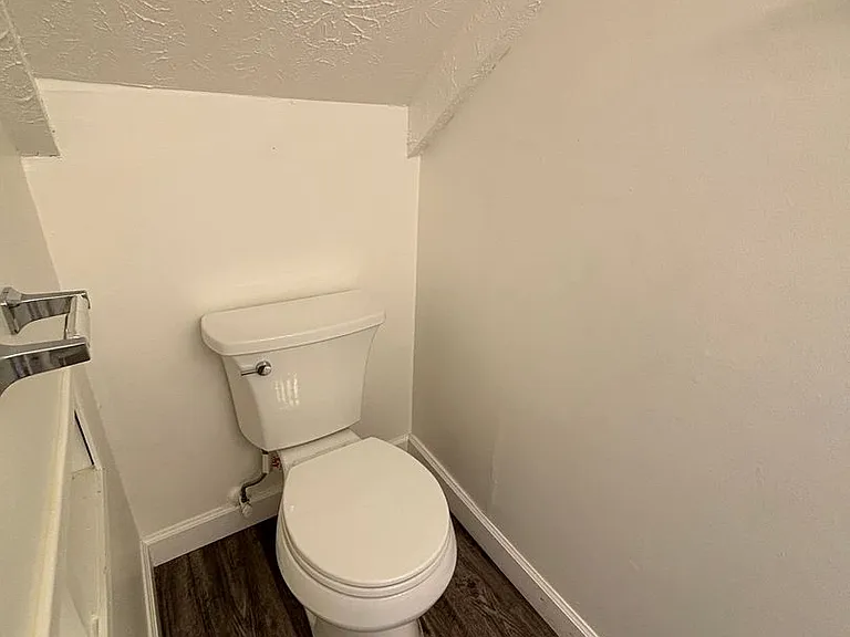 1629 N James Ave — Photo 7