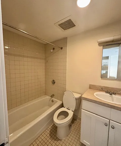 44 Boylston St #208 — Photo 4