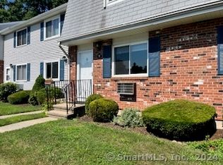 5 Heritage Woods #5, Wallingford, CT 06492