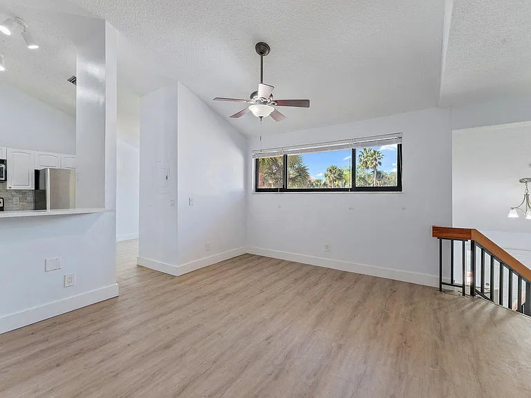 204 Sea Oats Dr #G — Photo 7