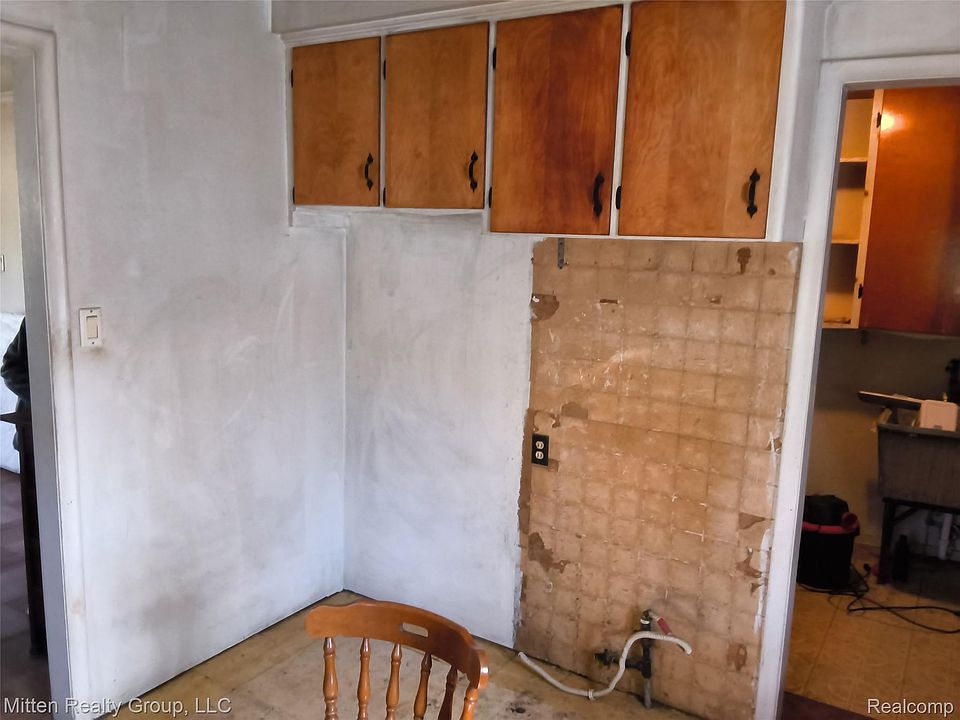 6169 Van Syckle Ave, photo 22