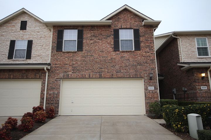 1st image of 3001 Muirfield Dr