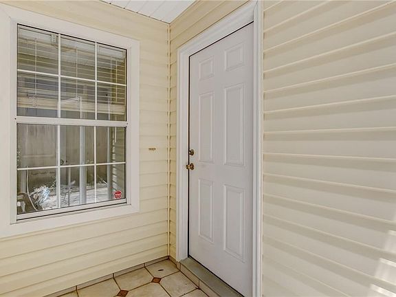 4th image of 2318B 1st Ave