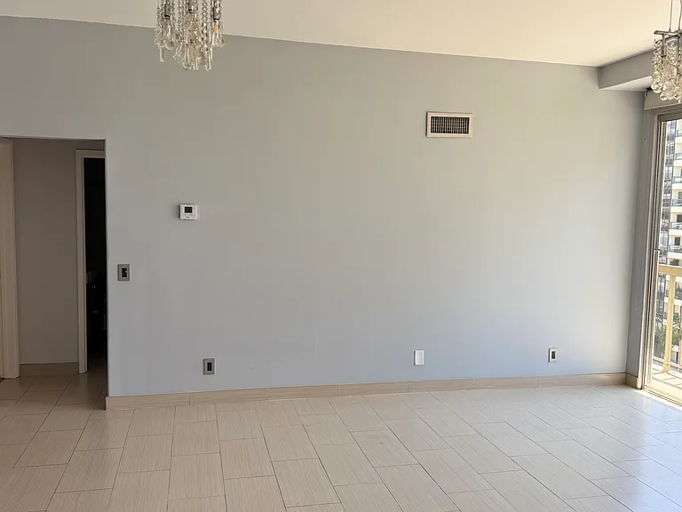10747 Wilshire Blvd #1002 — Photo 18