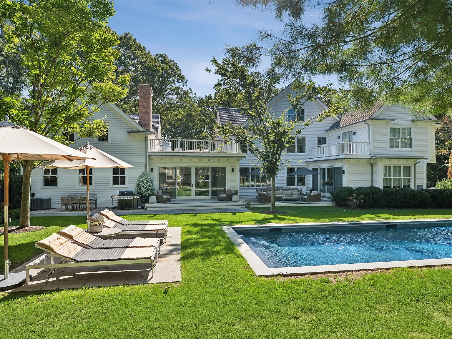 5 Bedroom North Haven with water access — Photo 3
