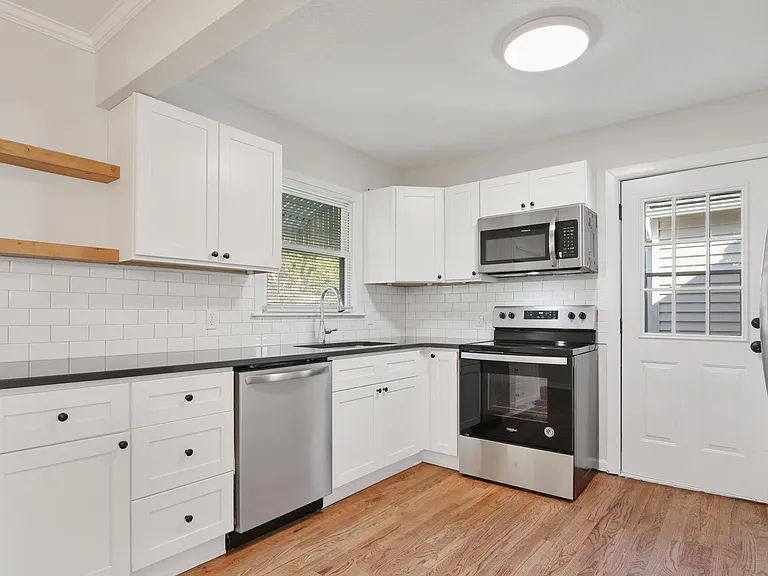 7100 Dearborn St — Photo 3