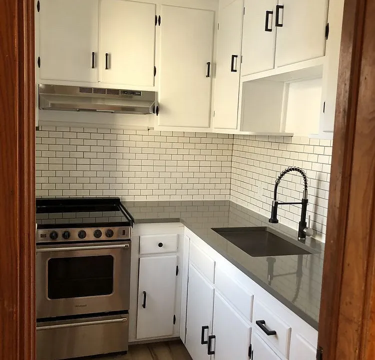 15 Grandview St #2