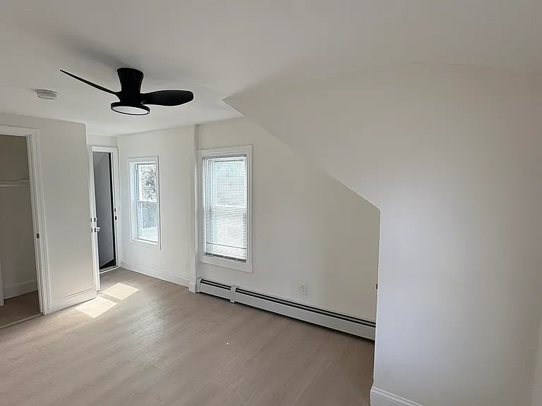 105 Beacon Ave #3 — Photo 14