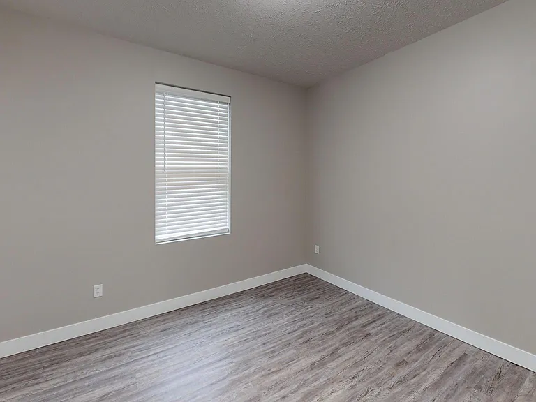 Prairie Heights Apartments — Photo 40