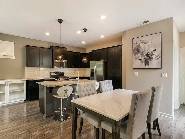 9433 SW Chopin Ln — Photo 5