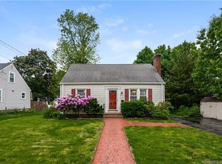 112 Avondale Rd, Manchester, CT 06042