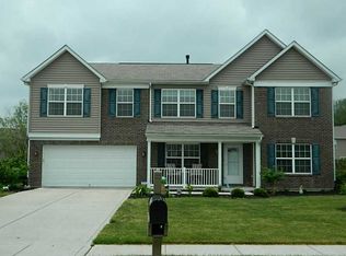 2402 S Wildflower Ln, New Palestine, IN 46163