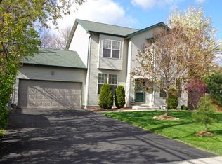 136 Prairie St, Crystal Lake, IL 60014