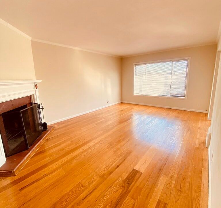 1st image of 1311 33rd Ave #1311