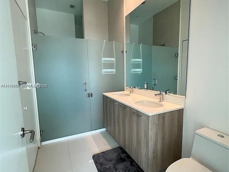 501 NE 31st St #404 — Photo 10