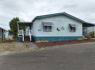 180 Twin Oaks Loop, Winston, OR 97496