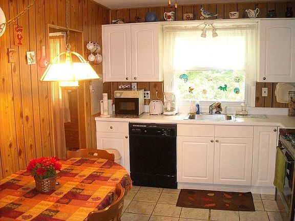 4th image of 228 Magnolia Ln