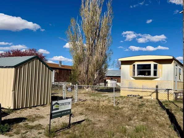 601 Harding Ave, Mills, WY 82604