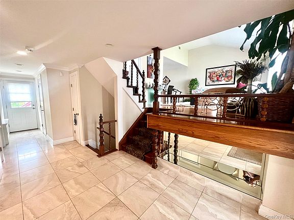 2nd image of 912 Whitehall Drive