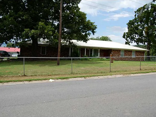 207 Burkle Ave, Poteau, OK 74953