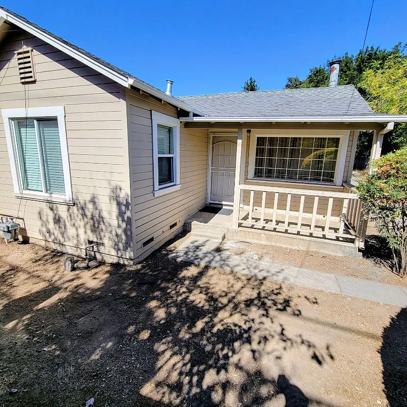 2 bed, 700 sqft, $2,900 — Photo 1