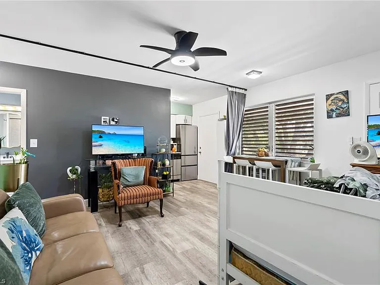 167 N Collier Blvd #V9 — Photo 7