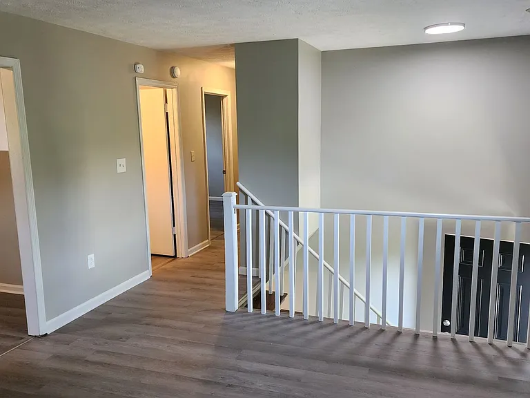 2456 Fairview Rd — Photo 11