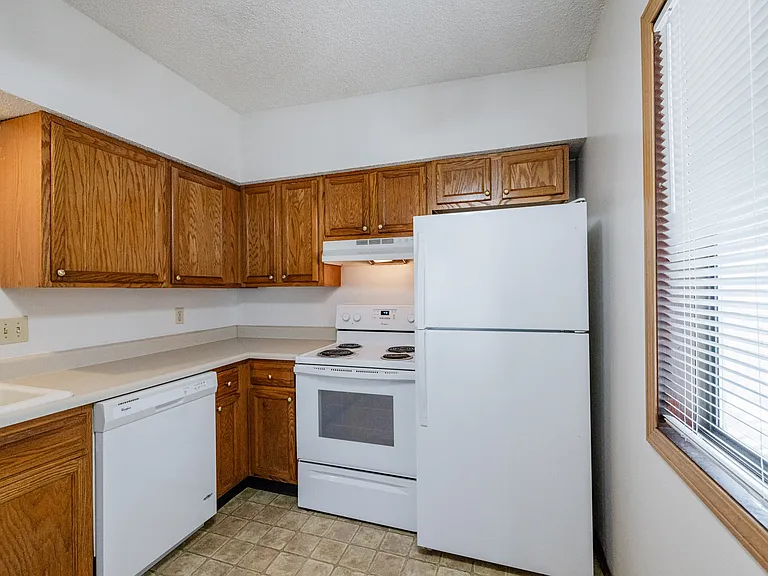 2427 J St #2 — Photo 4
