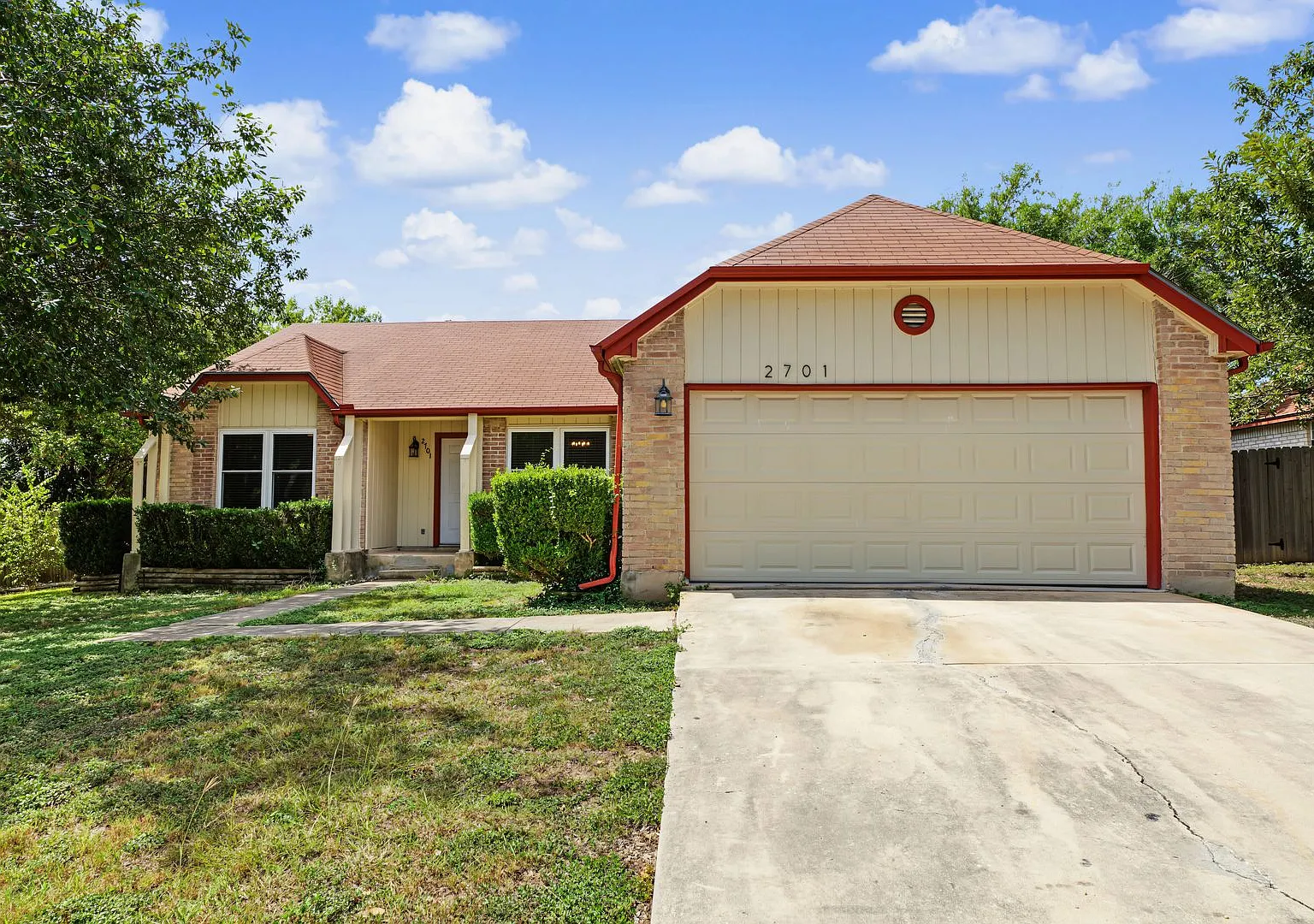 Fully Remodeled Single-Story Home in Schertz - Realtor Commission: $500 — Photo 1