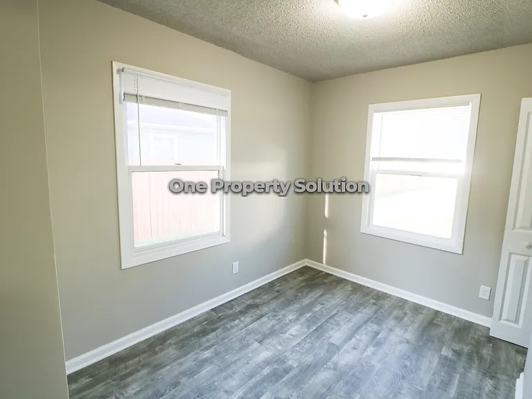 7219 Maryland Ave — Photo 15