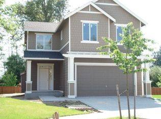 1016 207th St SW, Lynnwood, WA 98036