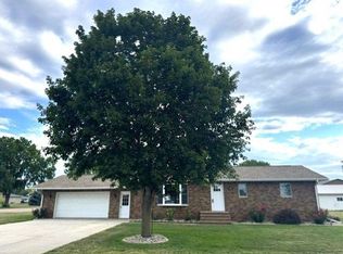314 8th St, Springfield, SD 57062