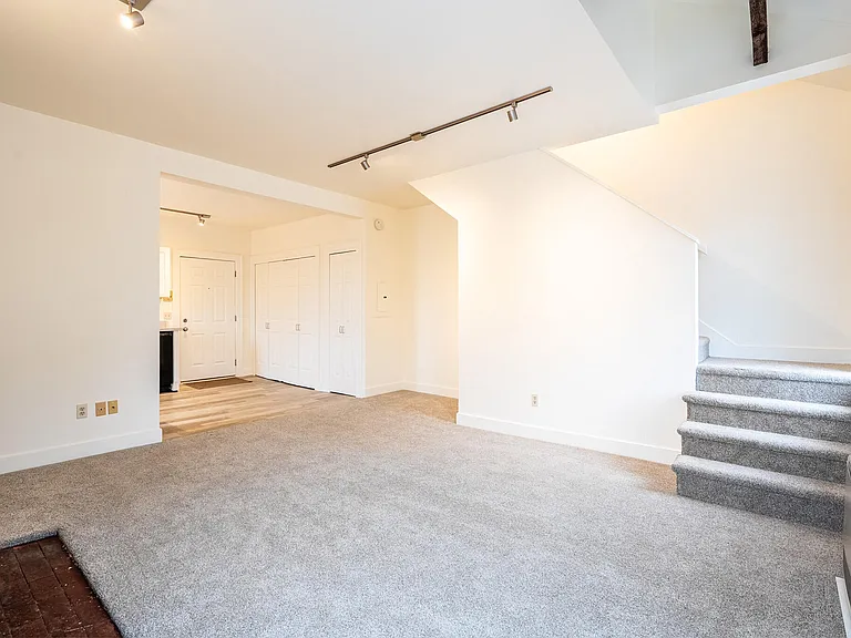 68 Pleasant St #3 — Photo 13