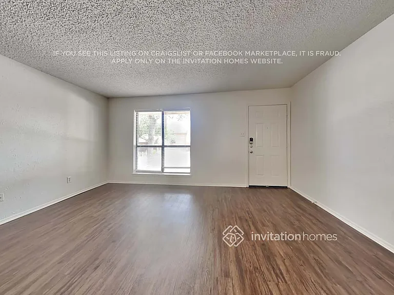 717 Holly Oak Dr — Photo 3