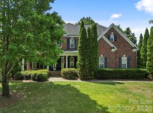 4361 Queensbury Dr, Harrisburg, NC 28075