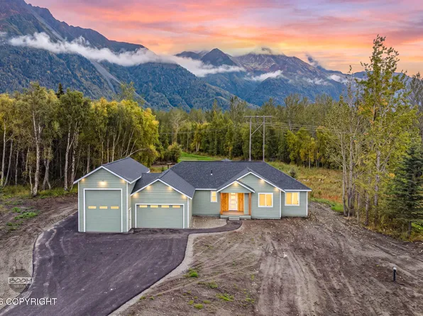 15056 E Alpine Cir, Palmer, AK 99645