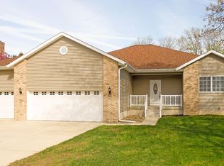 915 Sunrise Blvd, Waterloo, IA 50701