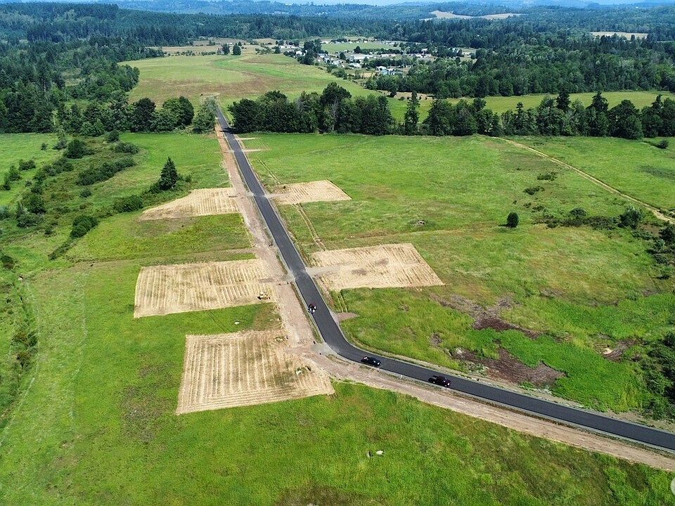 2nd image of 15 Sunburst Lane