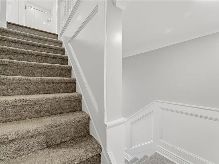 150 Ridge Rd #2 — Photo 15