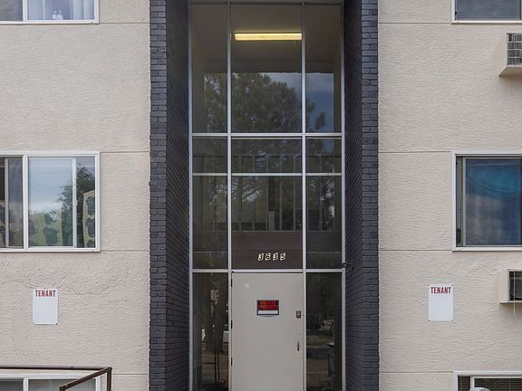 2nd image of 3635 Michigan Ave APT 8
