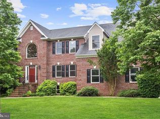 5699 Honilea Dr, Broad Run, VA 20137