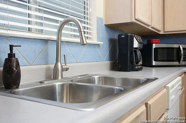 6010 Wood Byu — Photo 10