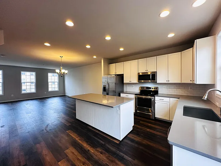 273 Willowshire Ct — Photo 9