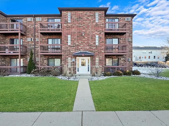 2nd image of 1120 Cedar St APT 3A
