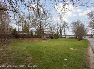 15385 Temple Dr, Bath, MI 48808