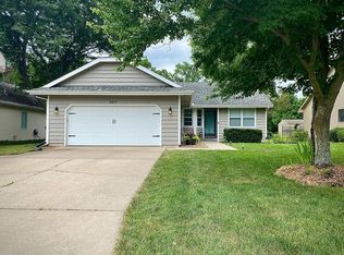 6413 SW Wentley Ln, Topeka, KS 66614