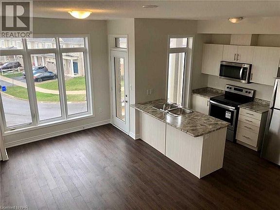 3rd image of 5016 Serena Dr