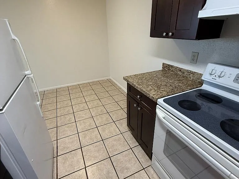 508 N Scott Ave #2 — Photo 2